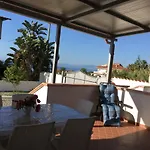 Residenza San Michele 펜션 트로페아