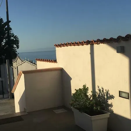 Residenza San Michele * טרופאה